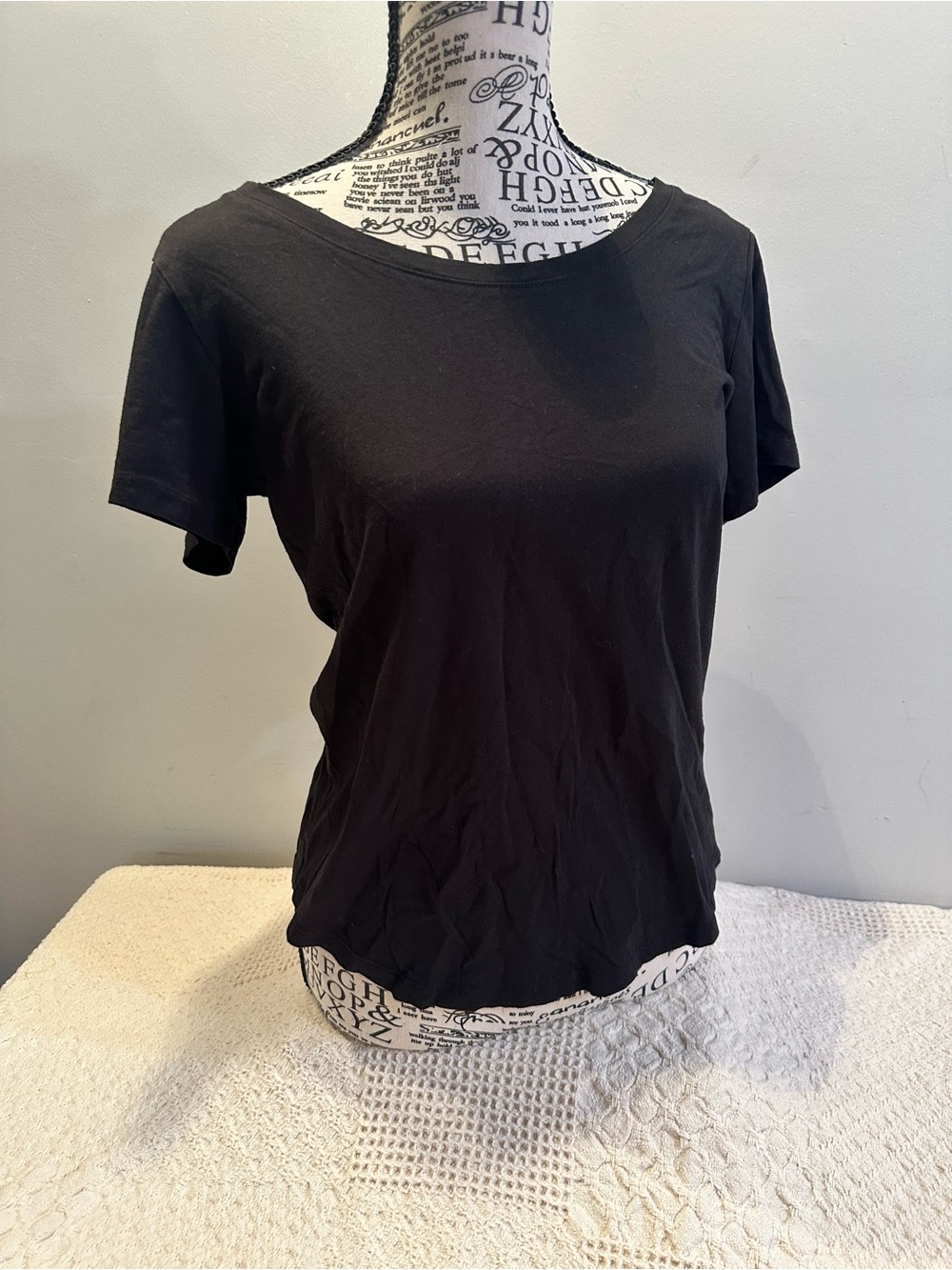 Joie Women’s Black Short Sleeve Tee